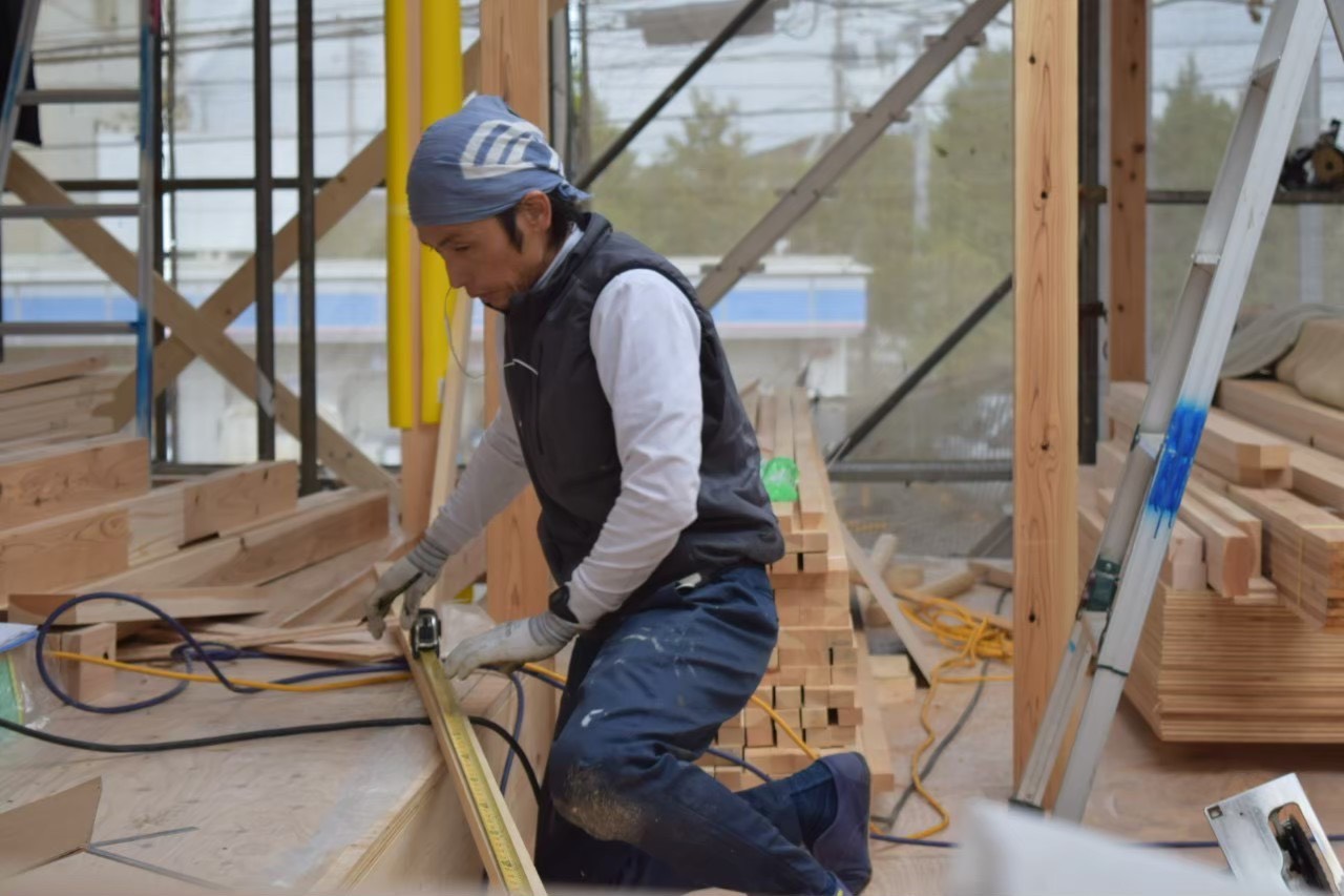 無垢の木にこだわるおしゃれな家ならもくぞう藍屋株式会社